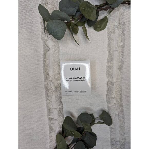 Ouai Scalp Massager - Picture 2 of 5